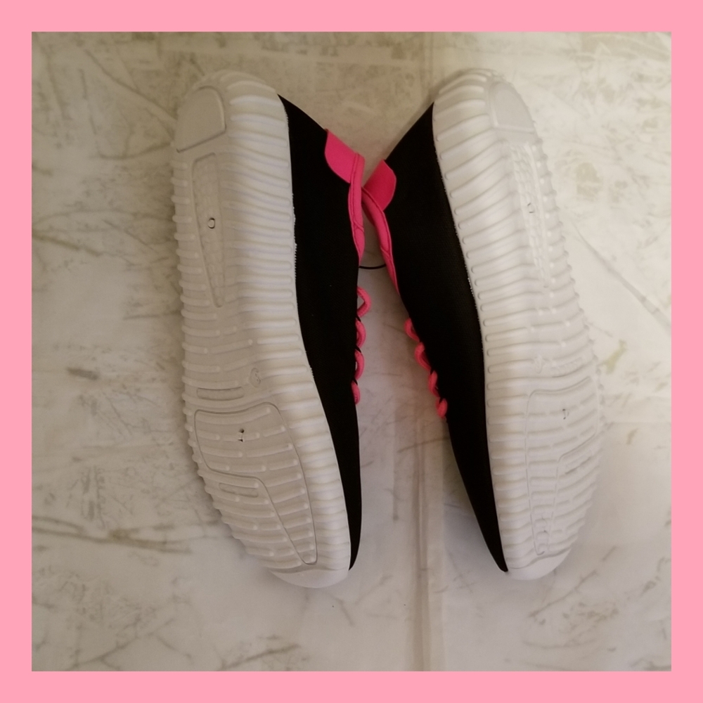 💞Neon Pink Sneaker💞 - Picture 7 of 7